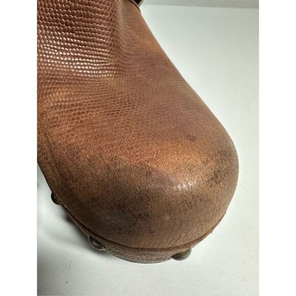 UGG Australia Women's Size 7 Brown Lizard Embossed Leather Ankle Boots See Note - Picture 4 of 16